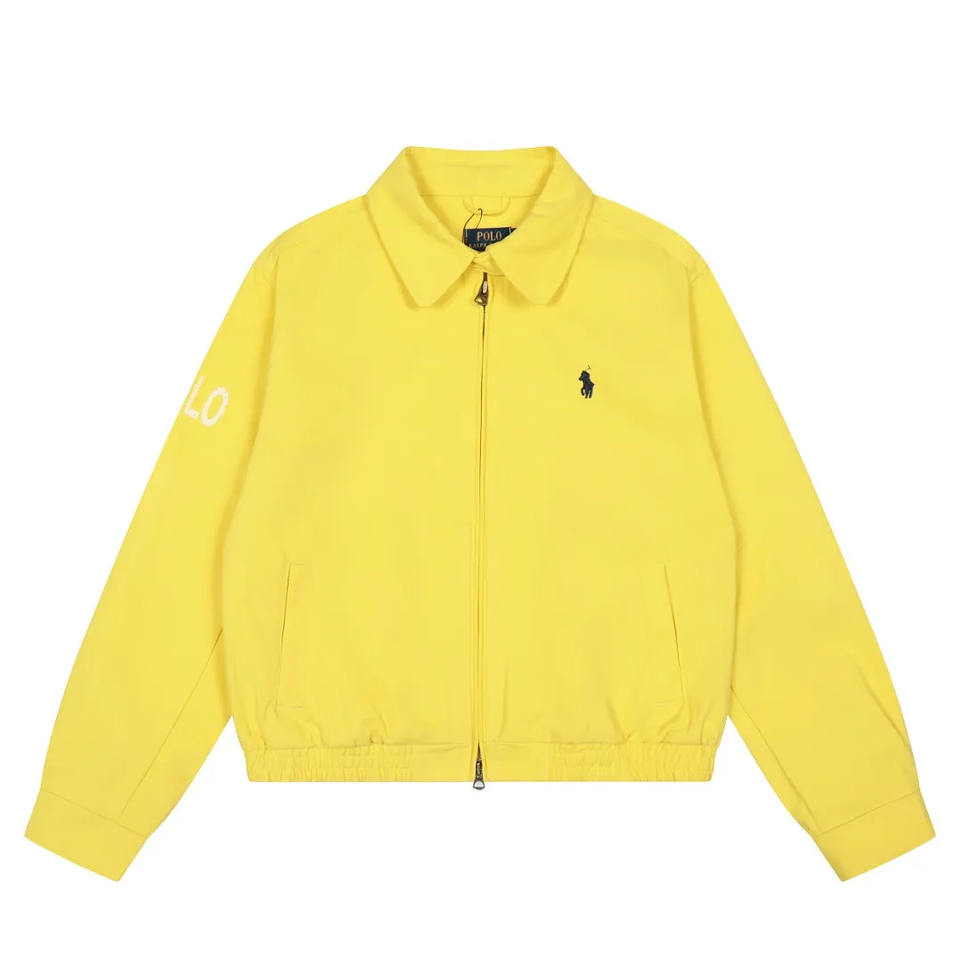 P300 top quality" Style number: 8101# (not off the shelves all year round) [Ralph Lauren/Ralph Lauren old cadre pony embroidered armband POLO jacket] ✅Ralph Lauren Ralph Lauren classic basic American retro old cadre goddess style jacket ✅Pure cotton high-gram heavy wash, soft, comfortable and tangible, upright and textured ✅Customized Vintage bronze double-open zipper head to restore the same quality as the cabinet version ✅This style: White/khaki color. There are waist patterns inside the threads of the collar and cuffs. Please note~ ✅Retro versatile jacket. The upper body is very flattering. Versatile model YYDS~ ✅Versatile for daily wear and work wear. ✅The upper body is simple and easy to wear. A must-have for goddess ootd. Good-looking clothes are never too picky. A must-have in the goddess' wardrobe. Size: S-XL. Color: White, yellow, red, navy, khaki, pink, light blue, olive green.
